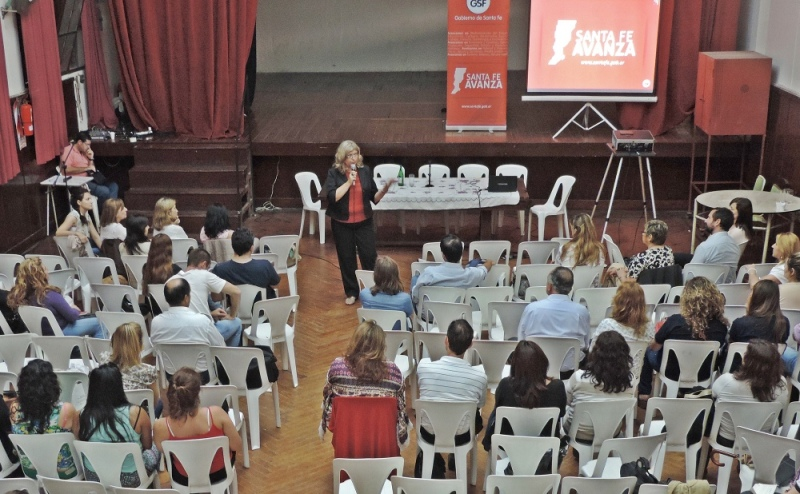 PROYECTO DE LEY.pptx at emaze Presentation