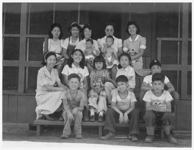 manzanar wakatsuki farewell ko internment dorothea camps rigu sukai war emaze woodrow illustrate photographs orphans evacuee documenting