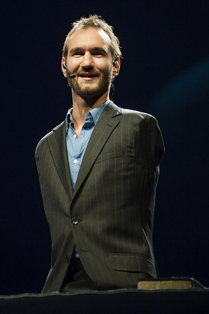 Nick Vujicic Nick Vujicic at emaze Presentation