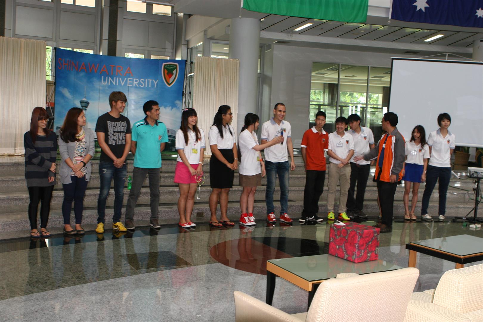 weekend camp at emaze Presentation