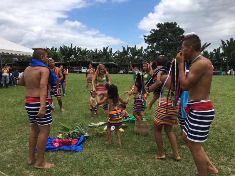 Tradiciones Y Costumbres De La Costa At Emaze Presentation