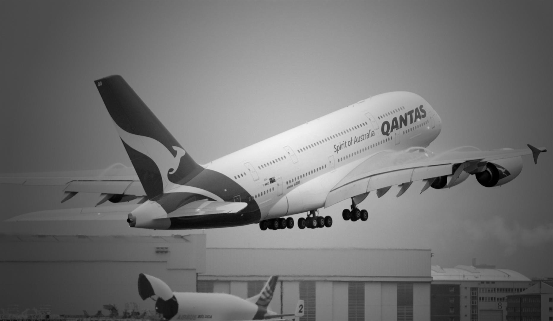 Financial Analysis Qantas Airlines