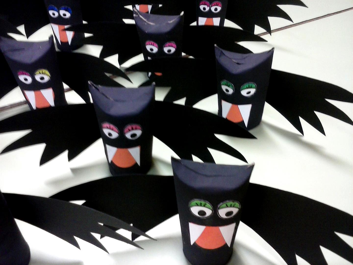 Como Hacer Colmillos De Vampiro De Papel