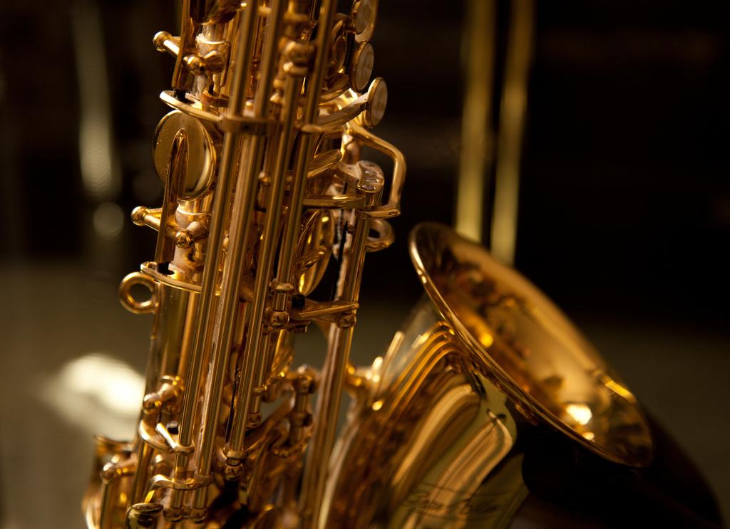 The Saxophone at emaze Presentation