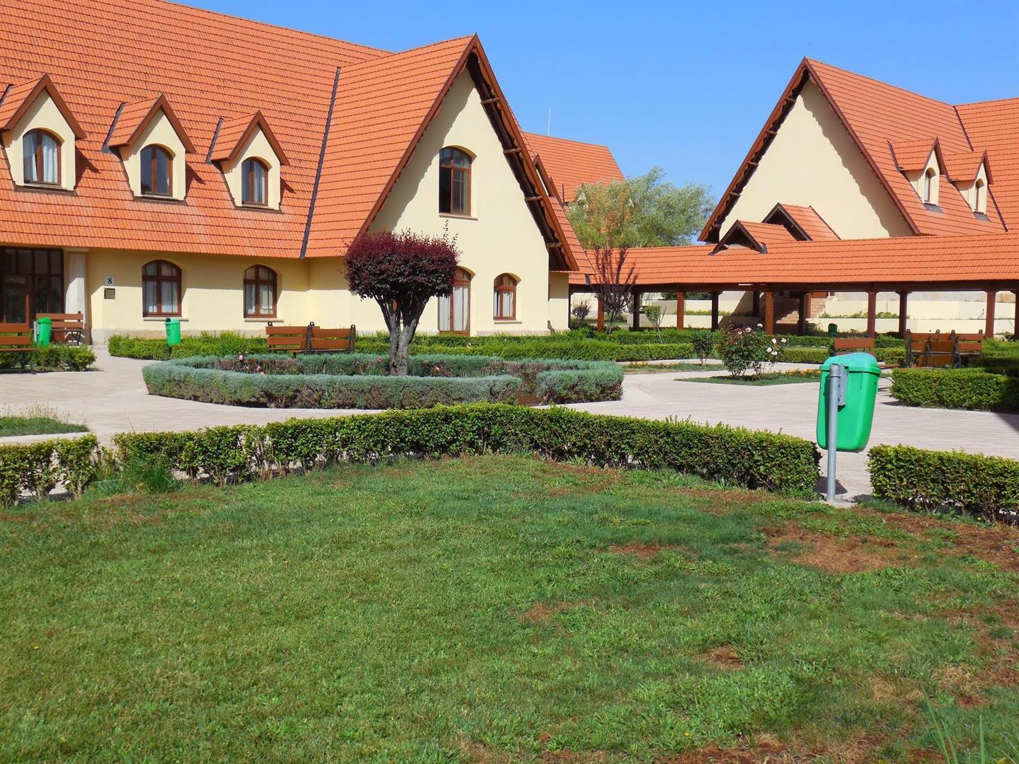 Al Akhawayn University on emaze