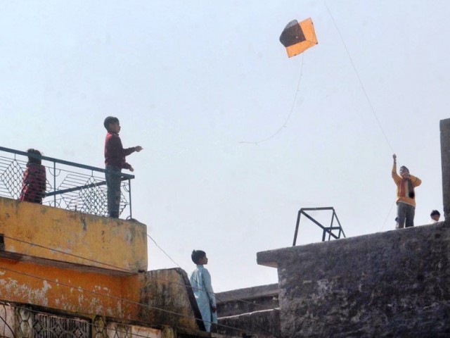 kite fighting 1960 afganistan