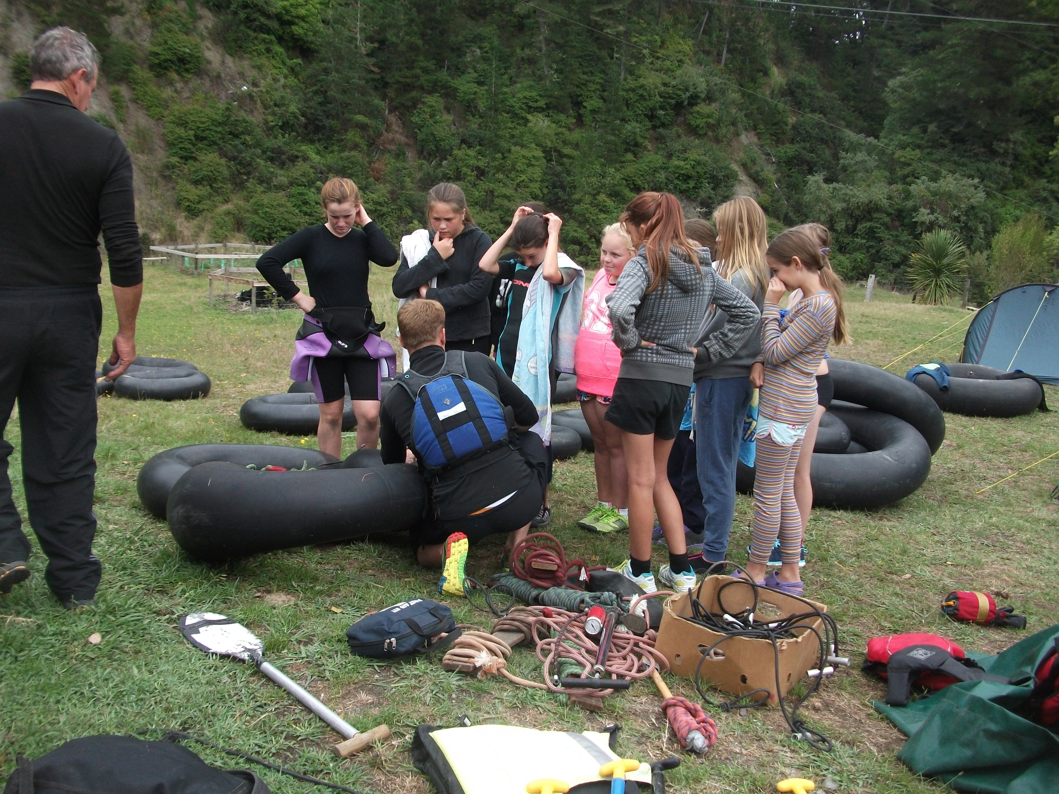 Camp at emaze Presentation