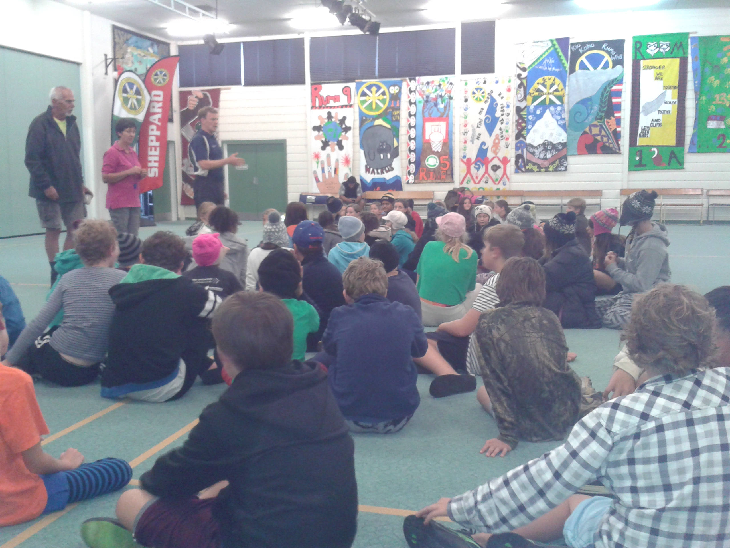Camp at emaze Presentation