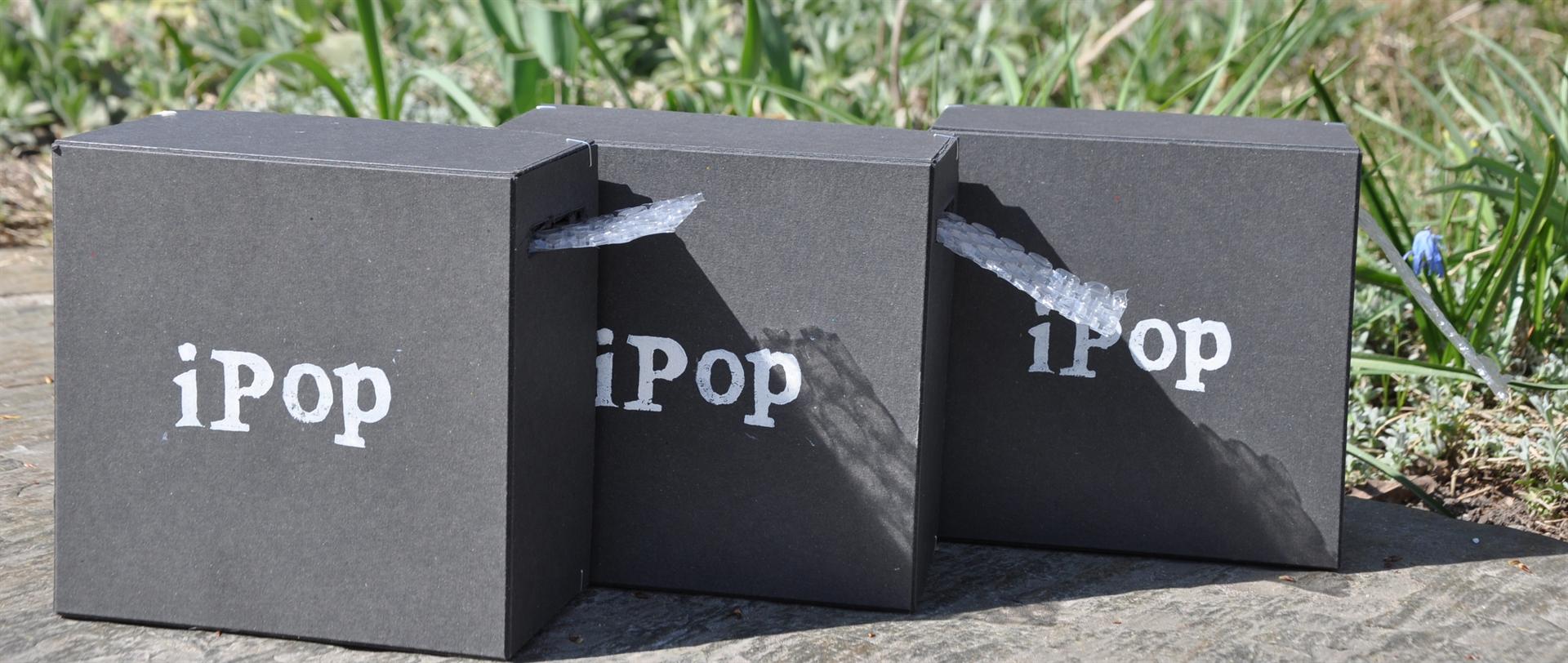 iPop at emaze Presentation