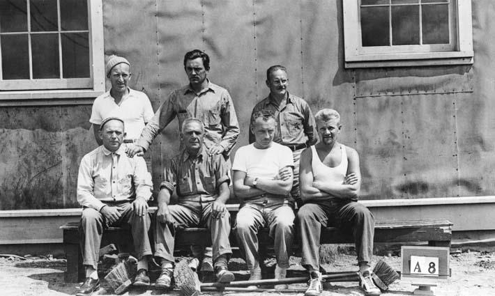 The Italian Internment at emaze Presentation