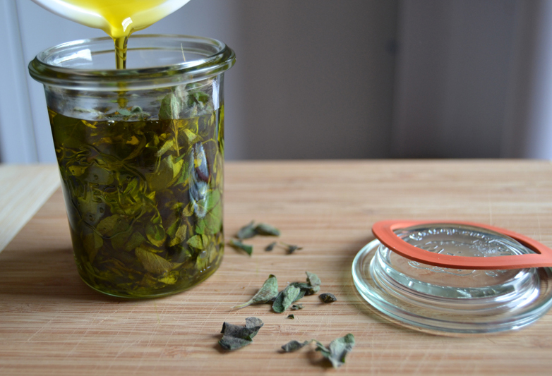 oregano oil lamp as mosquito repellent