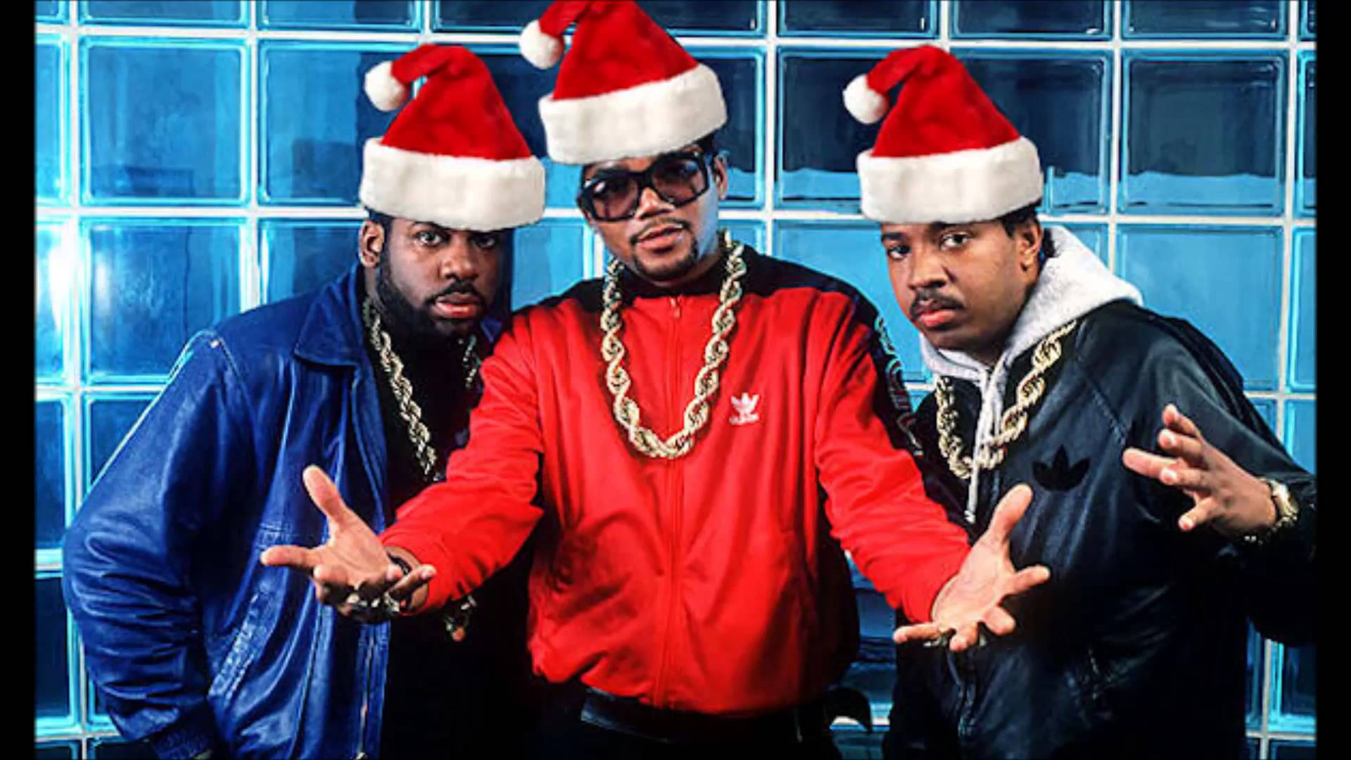 Run DMC Christmas in Hollis. Клип рэп Кристмас. Рождество в хип хоп семье. Run-DMC “Christmas in Hollis” в каком филтме.