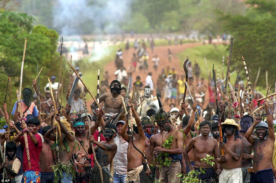 Племена воротами. Гуарани (группа народов). Гуарани народ Южной Америки. Гуарани - индейцы Южной Америки. Индейцы племён Гуарани.
