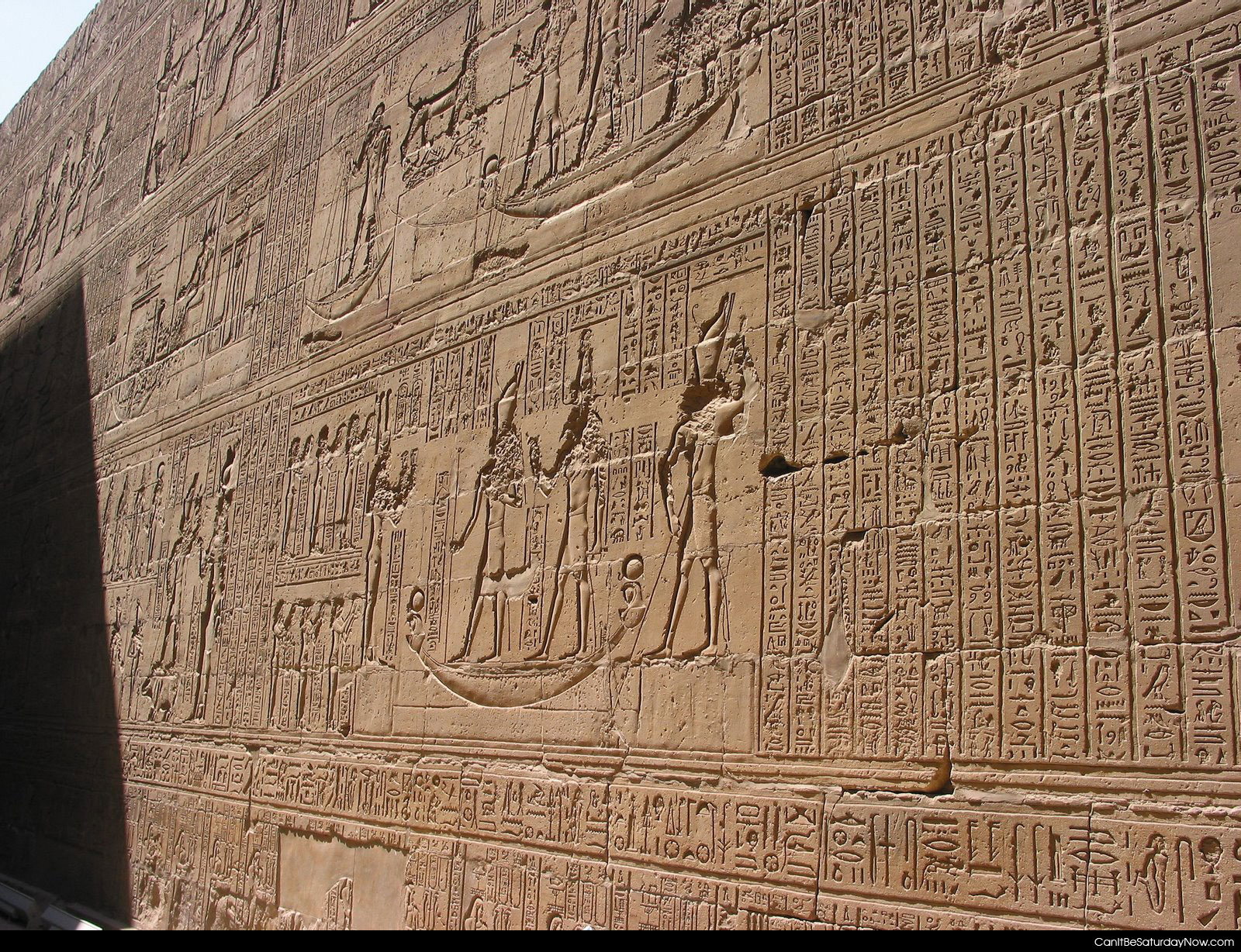 Иероглифы пирамид. Иероглифическая письменность Египта. Иероглифическая древнего Египта. Иероглифическая система древних египтян. Клинопись в древнем Египте.