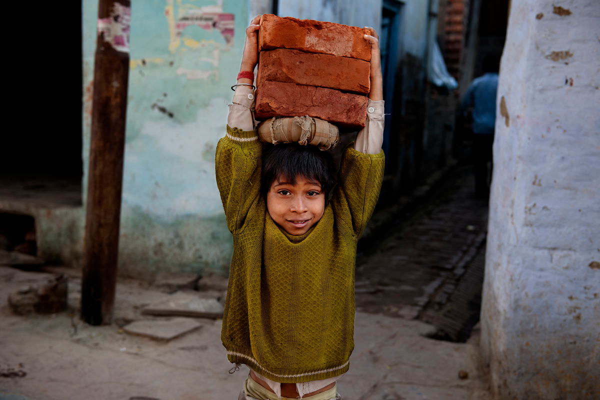 Стив МАККАРРИ (Steve MCCURRY) фотограф. Детский труд. Дети Азии. Эксплуатация детского труда.