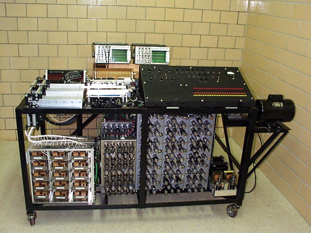 Память вычислительной машины. 1942г. АВС(Atanasoff-Berry Computer).. Компьютер Атанасова — Берри. Компьютер "ABC" (Atanasoff-Berry Computer). Вычислительная машина Джона Атанасова.