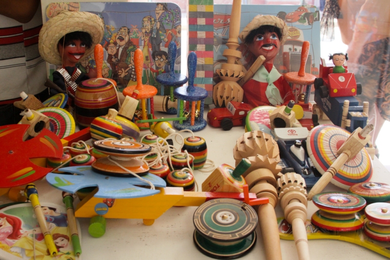 juguetes de madera san antonio la isla