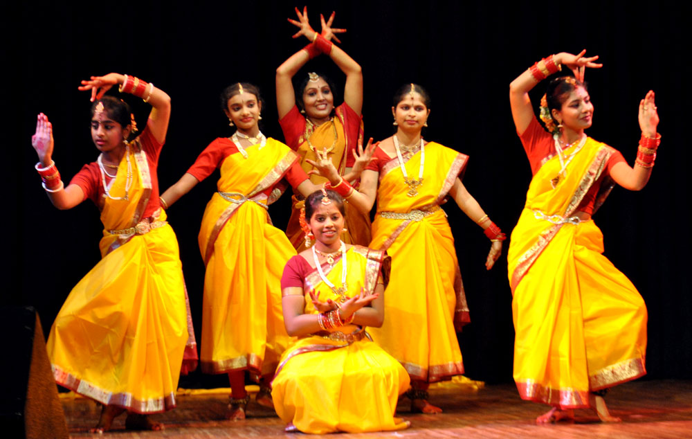 Different Types Of Folk Dance In Karnataka