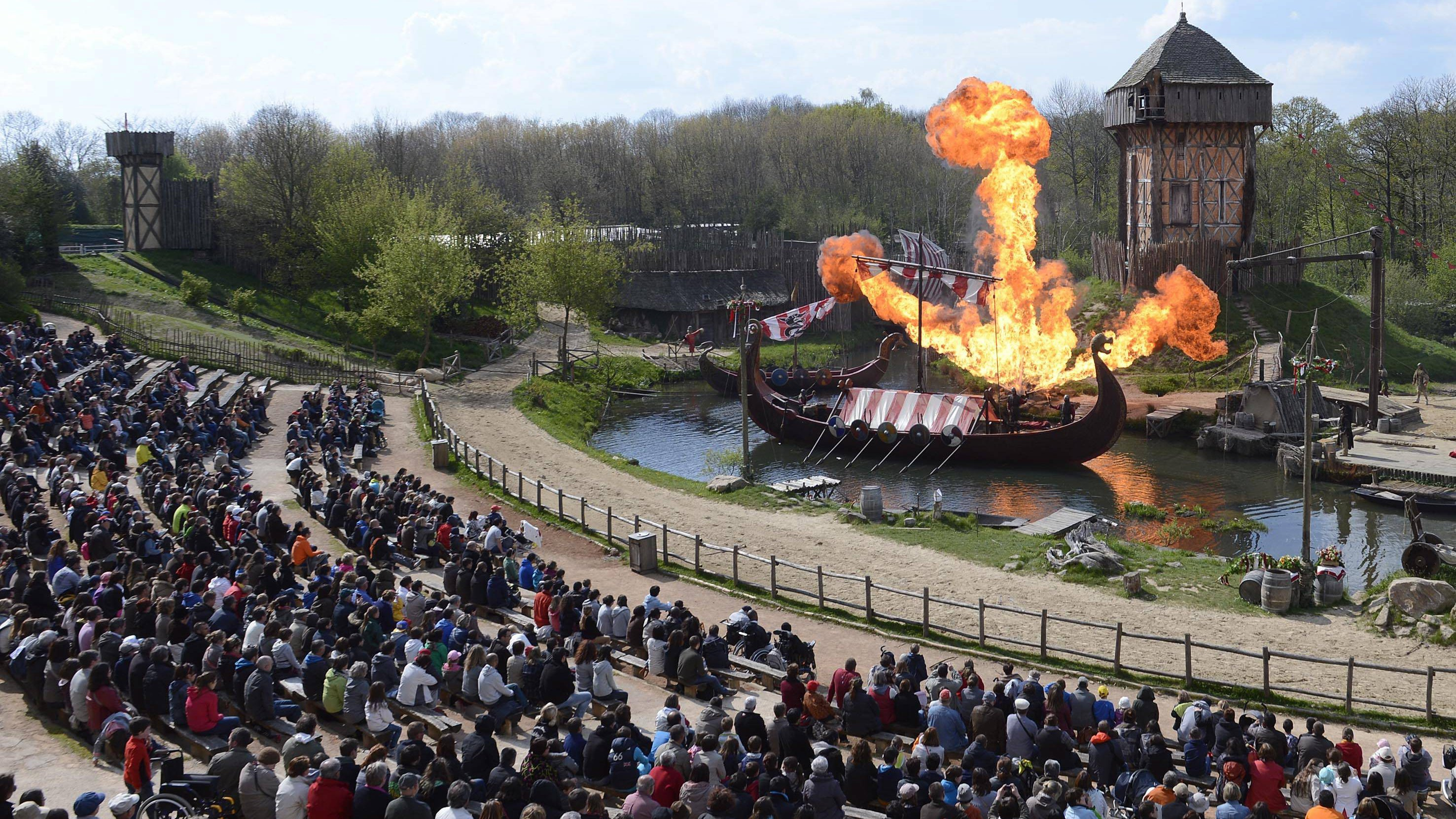 Cuanto tiempo se tarda en ver puy du fou