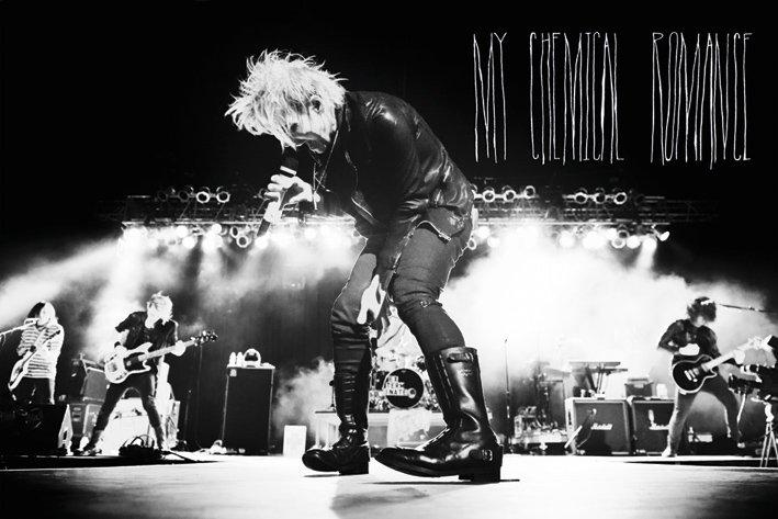 The sharpest lives. My Chemical Romance Live. MCR poster. Пётр Мамонтов рок звезда. My Chemical Romance старые фотографии с концертов черно белые.