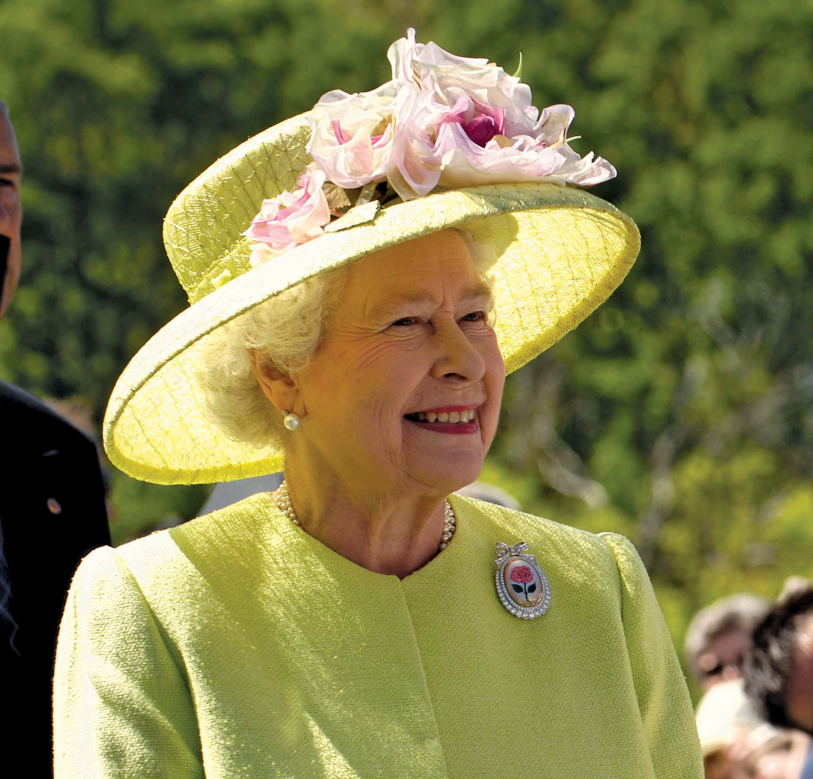 queen elizabeth the second on emaze