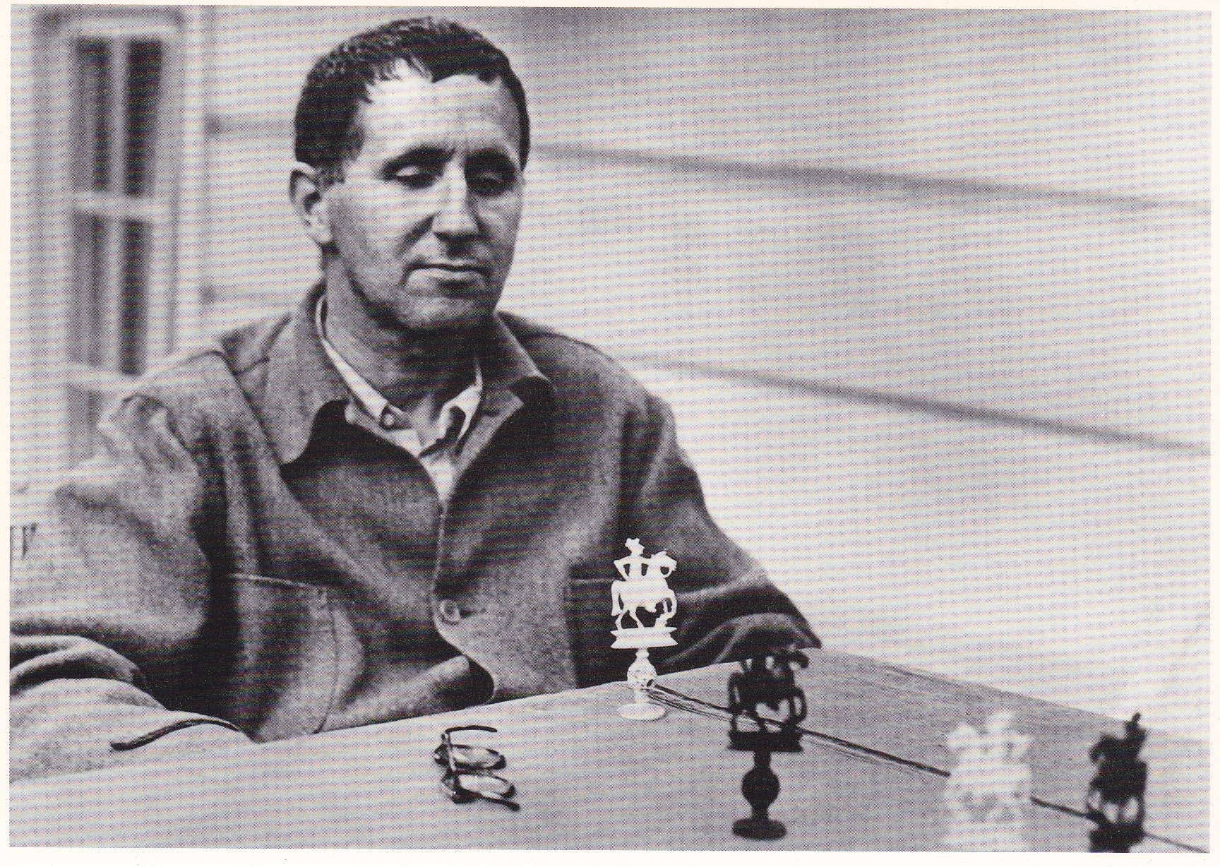 Brecht at emaze Presentation