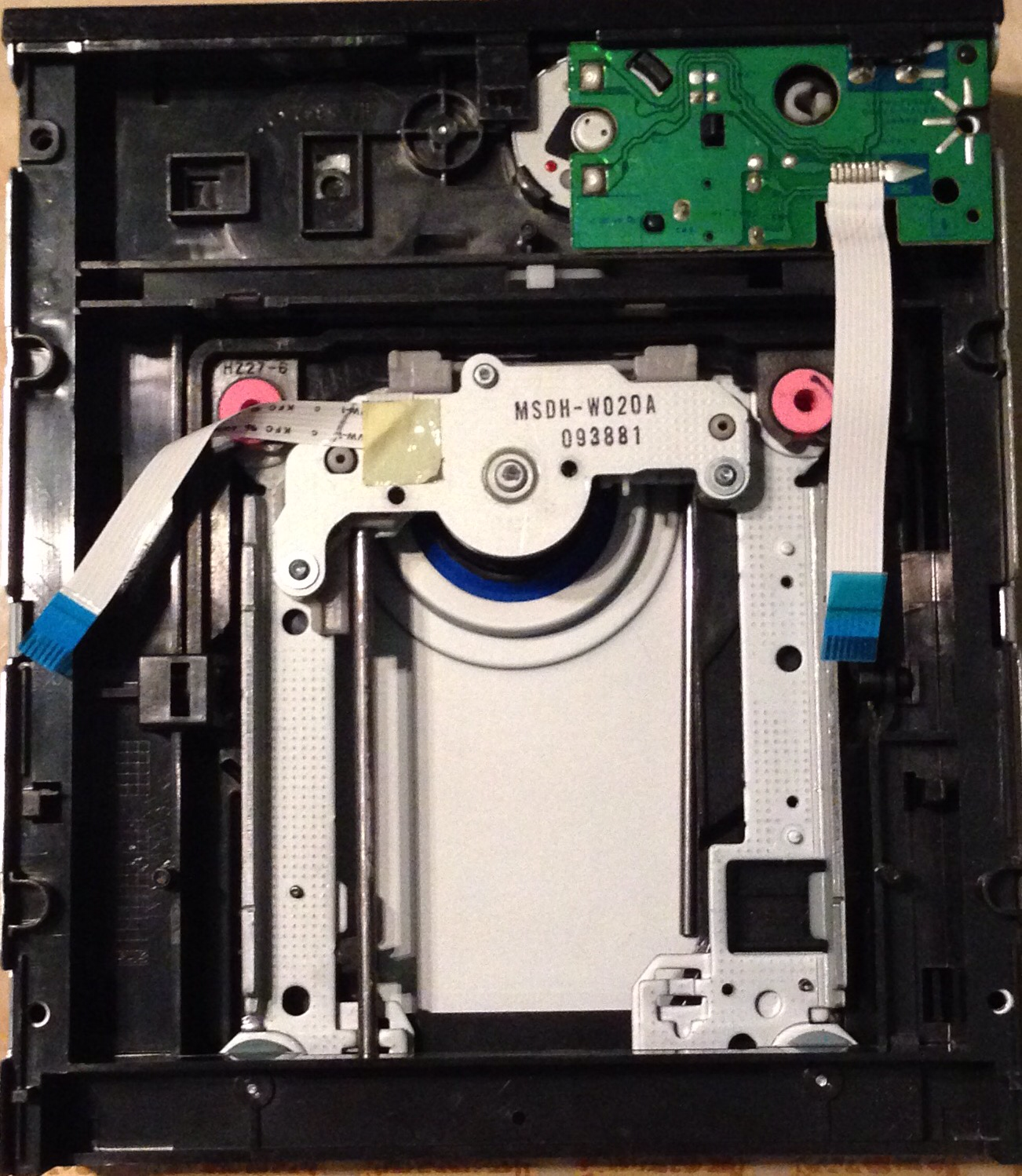 IT CD DRIVES at emaze Presentation