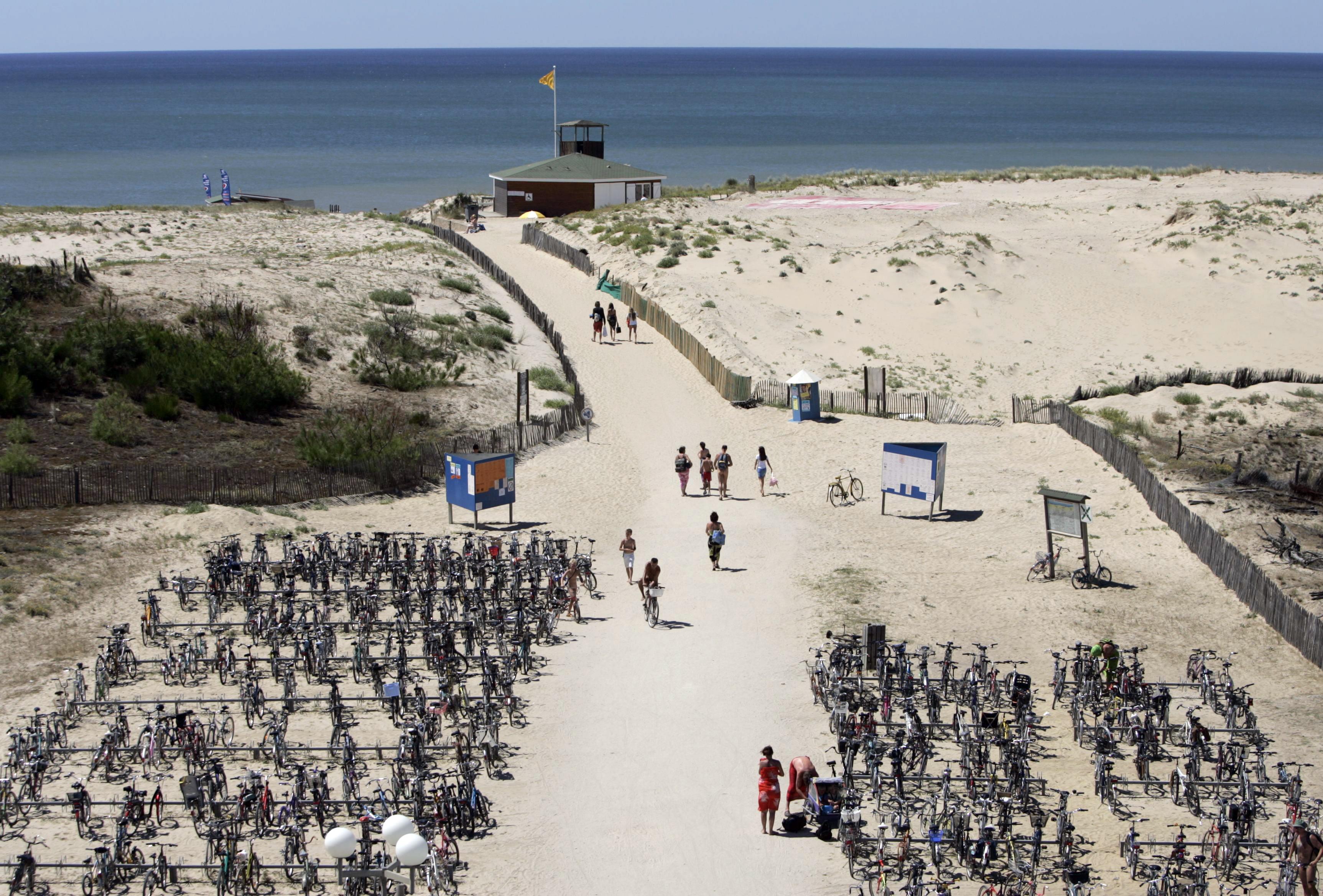 Montalivet naturist beach