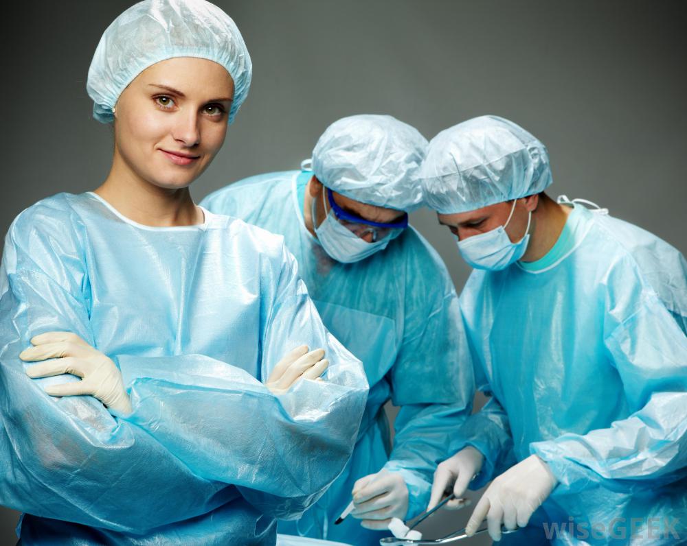 Surgery al. Хирургическая одежда на операции. Медсестра в операционной. Хирургическая медицинская сестра.