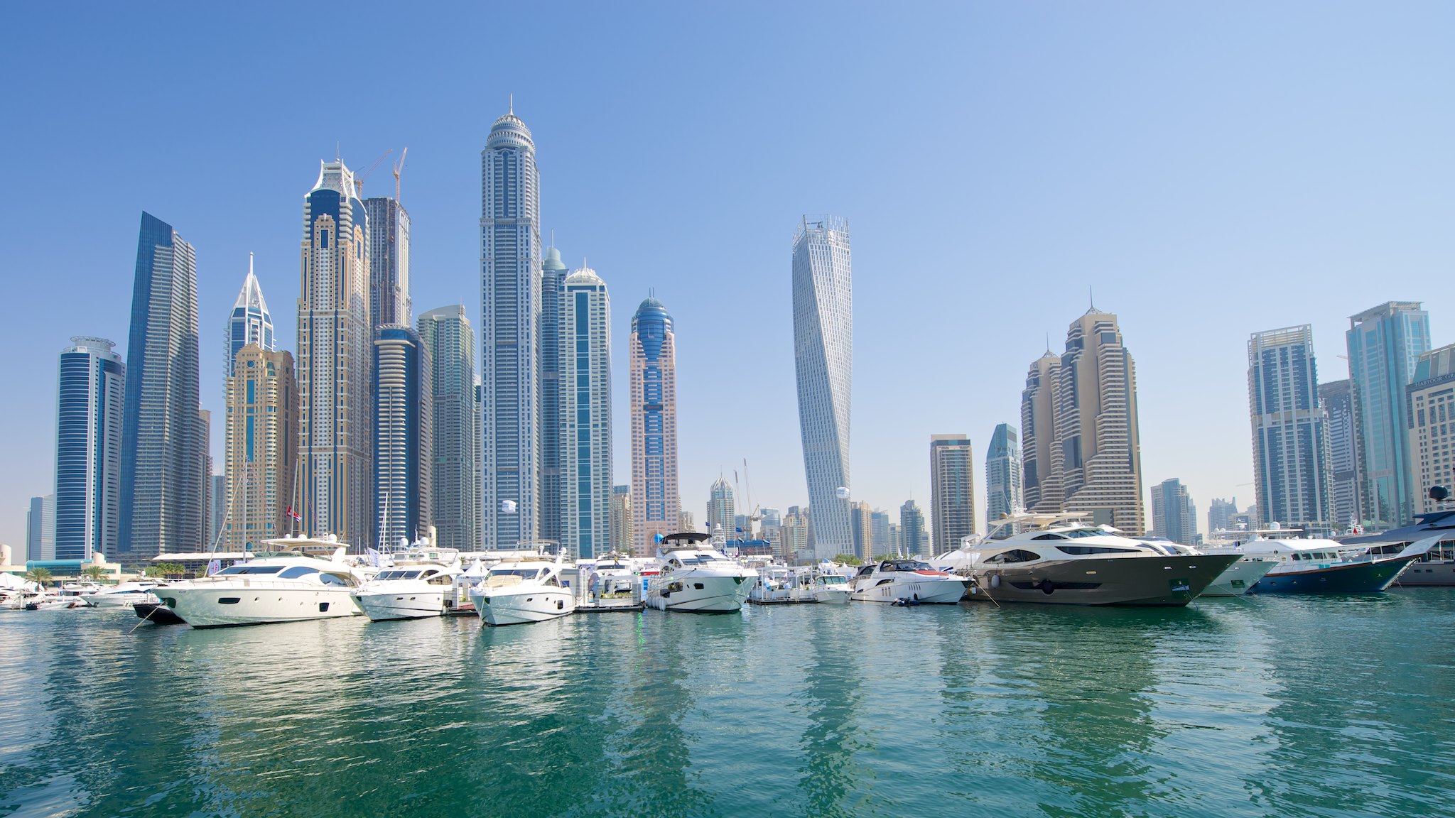 Купить телефон в дубае. Персидский залив Абу Даби. Dubai Marina 2022. Абу Даби 1980.