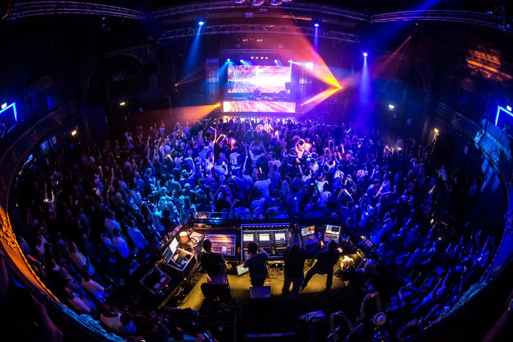 Area Guide for Brixton on emaze