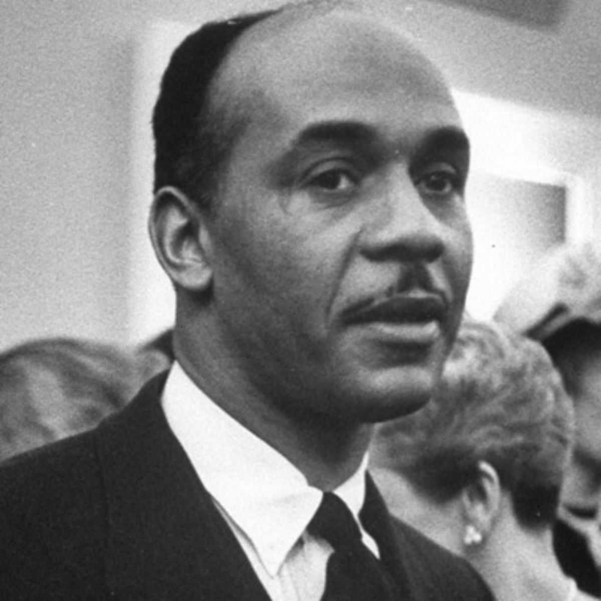 Невидимка ральф. Ralph Ellison. Ralph Waldo Ellison. Ральф Эллисон человек-невидимка. Ральф Нельсон Эллиотт.