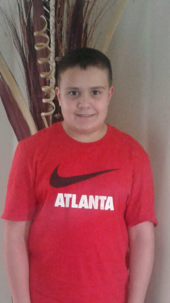 Adrian Velez at emaze Presentation