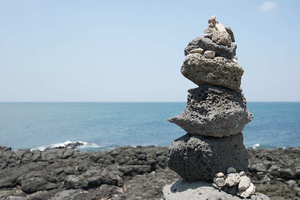 Mirror Rocks Asia Amazing Race at emaze Presentation