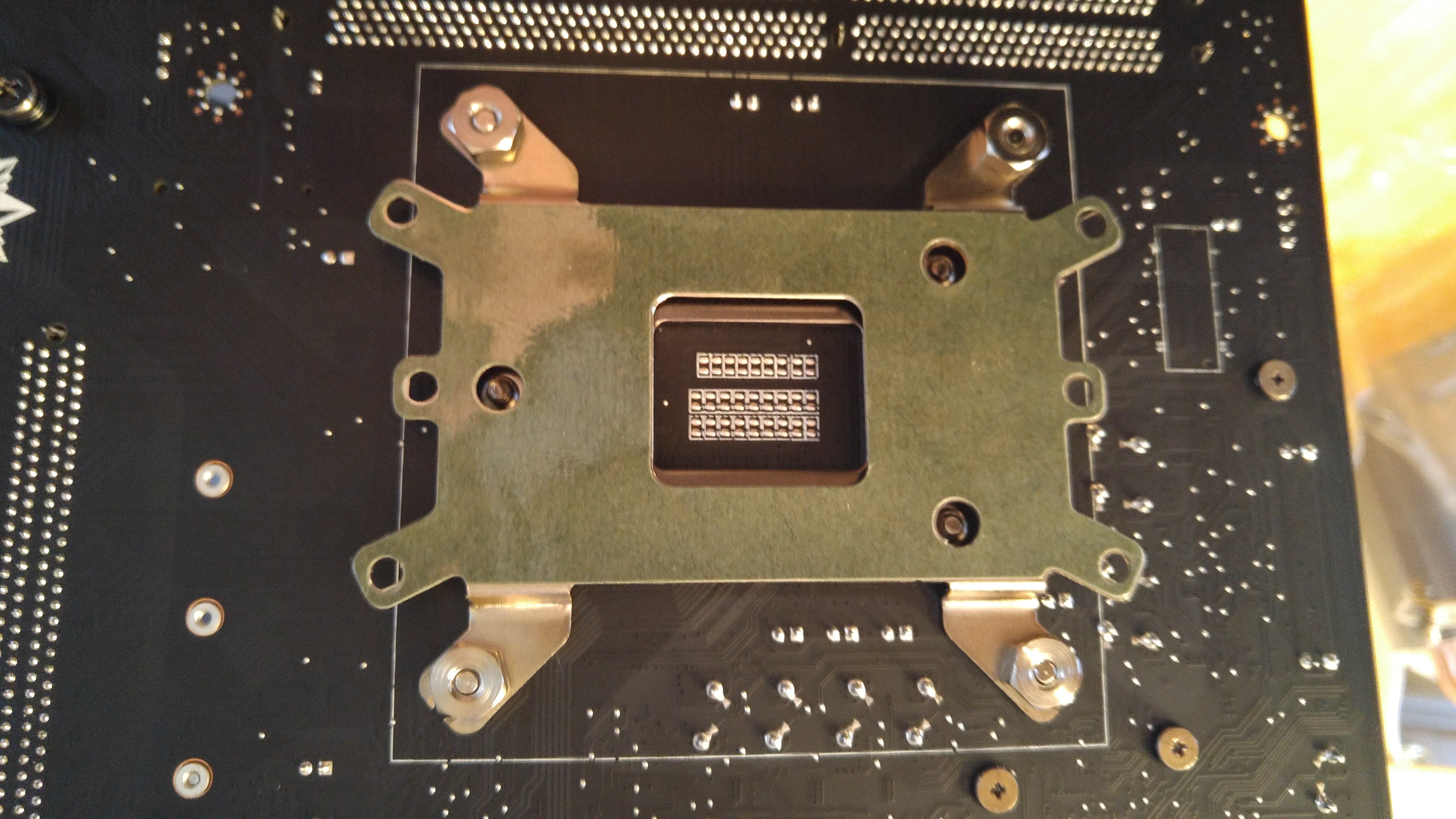How to build a PC at emaze Presentation