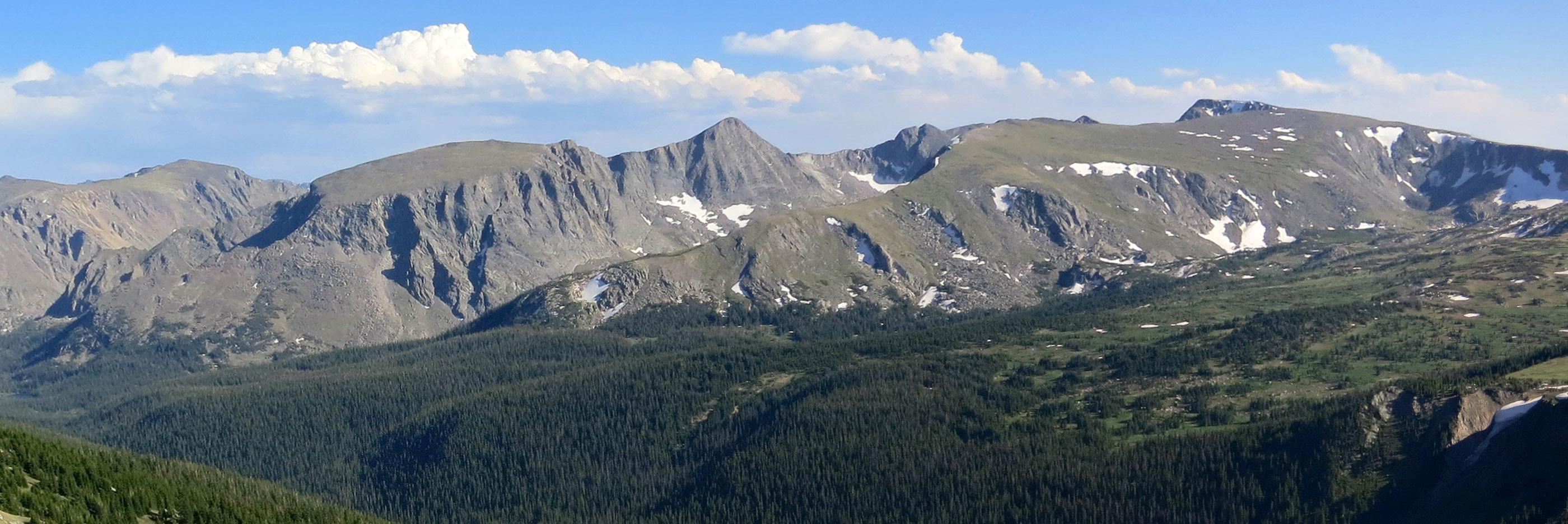 Mountain area. Скалистые горы панорама. Передовые хребты Скалисты гор. Роки-Маунт (Северная Каролина). Rocky Mountain Featherbed.