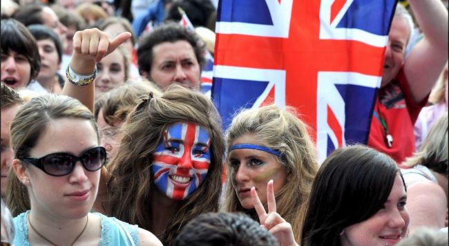 London sing. 2006 Год Великобритания люди. Великобритания глухой. За что русские любят Лондон.