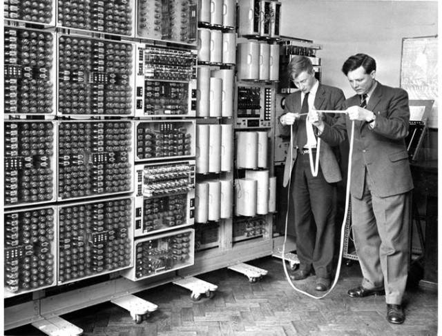 Computer Evolution at emaze Presentation