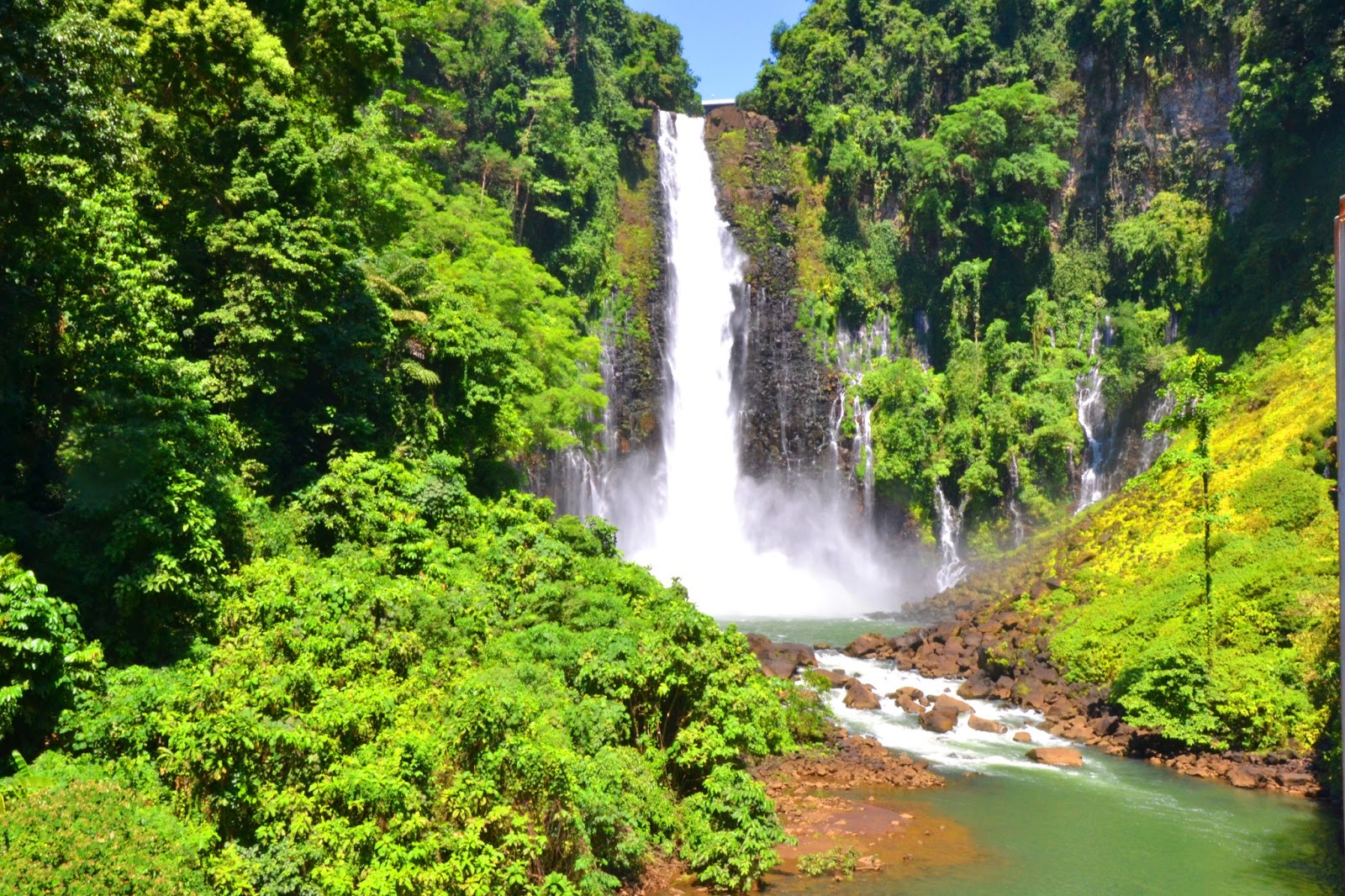 Тиное. Maria Cristina Falls. Devathura Falls. Валенсия Северный Минданао пейзажи фото. The most beautiful places in Philippines.