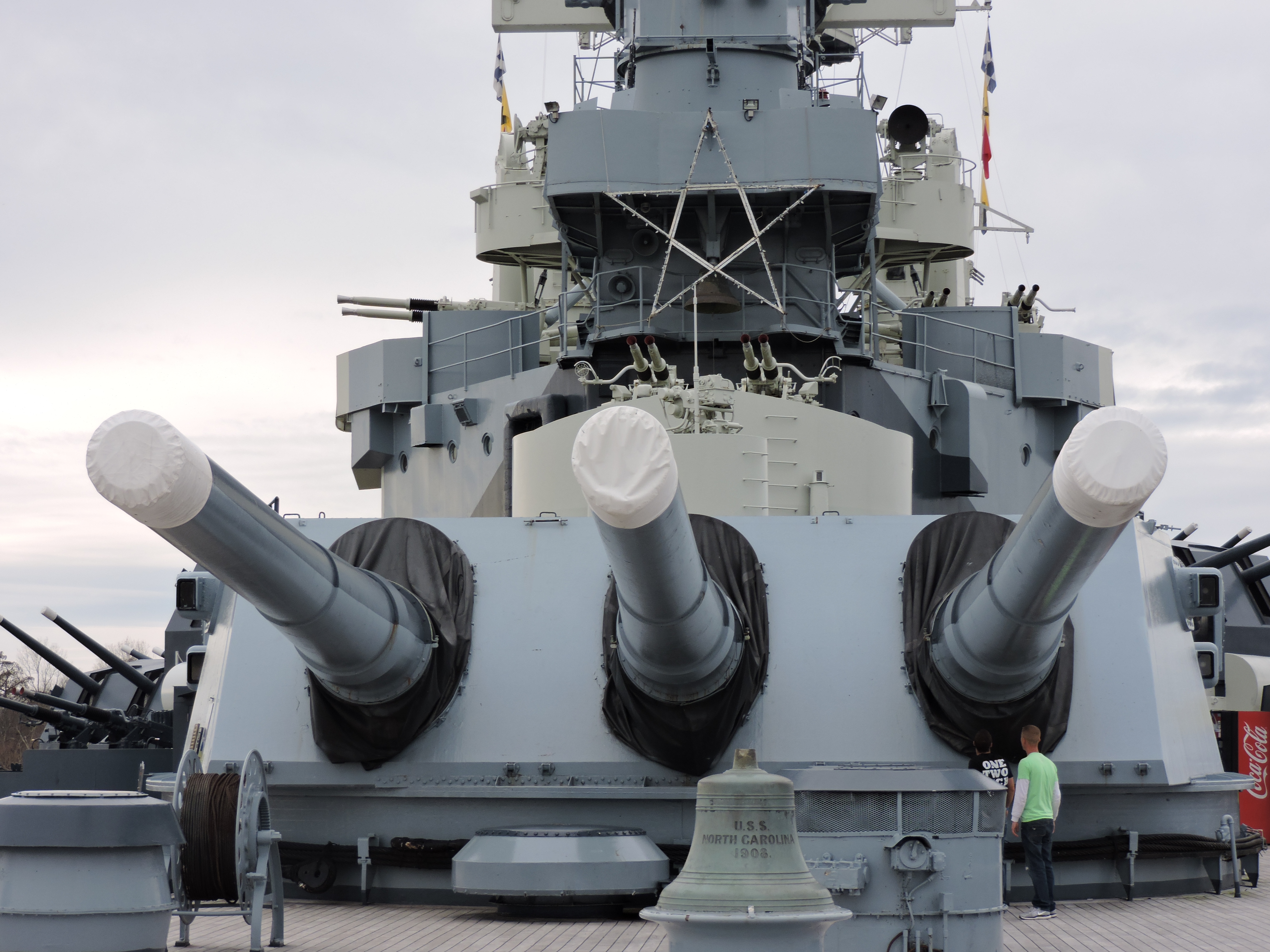 USS North Carolina at emaze Presentation