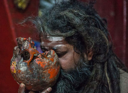 aghoris cannibalismo