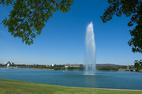 Canberra at emaze Presentation