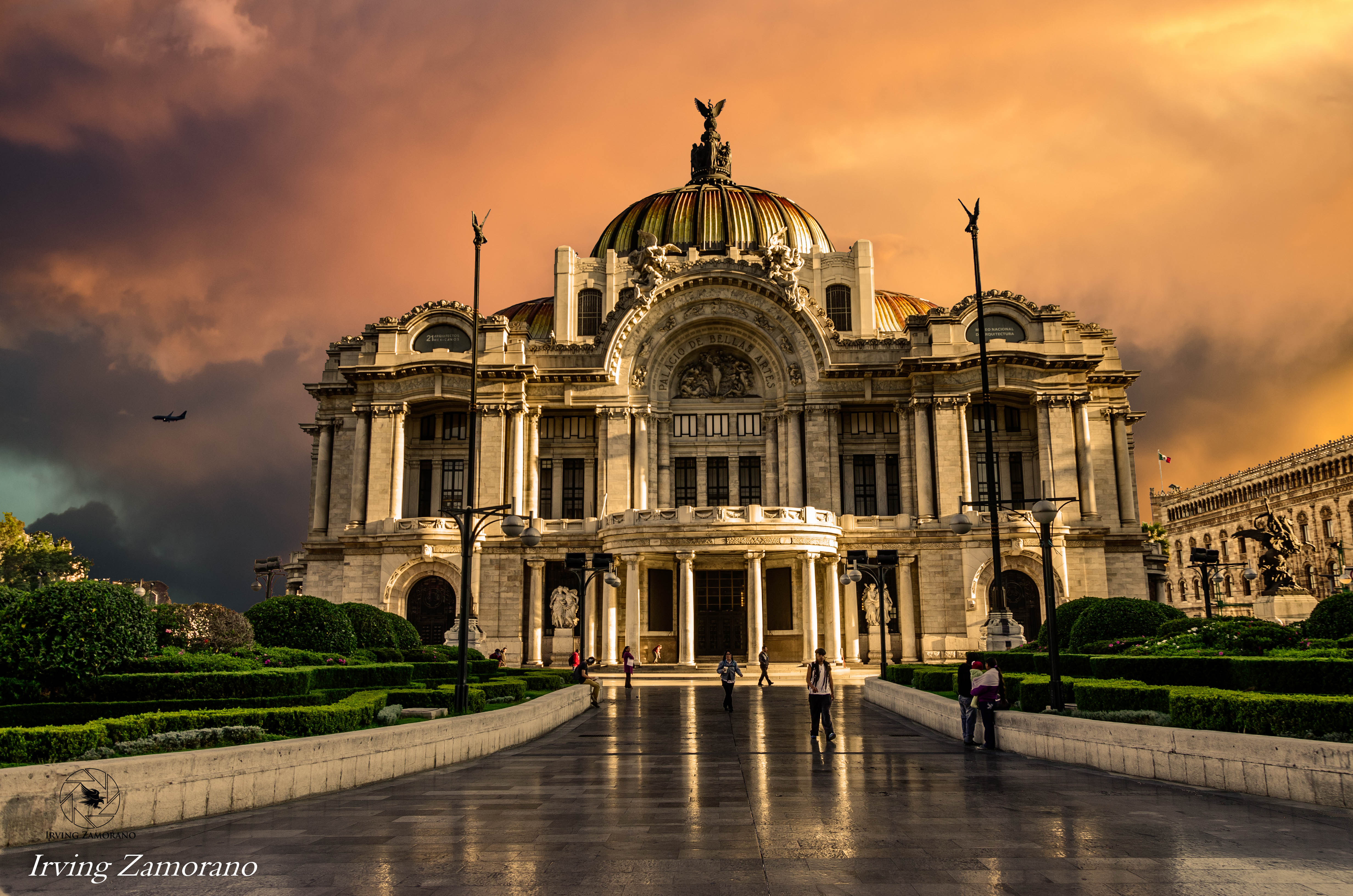 Дворец изящных искусств в мехико мексика. Дворец искусств мехико. Оперный театр мехико. Дворцы мексики. Мехико достопримечательности дворец изящных искусств.