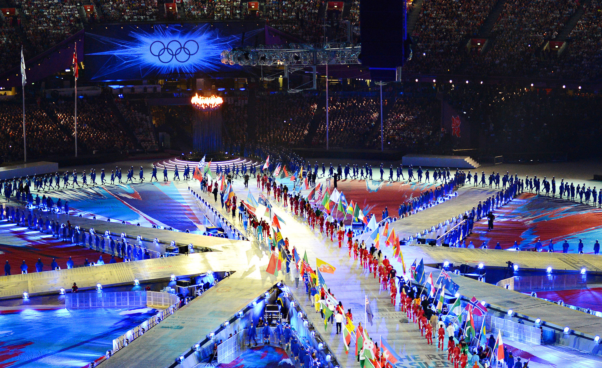 Открытие стадиона олимпийский. Лондон 2012. Закрытие Олимпийских игр в Лондоне 2012. Летние Олимпийские игры 2012 года.