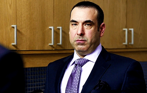 Suits: Louis Litt hates mud-baths and is allergic to cats in real life - tv - Hindustan Times