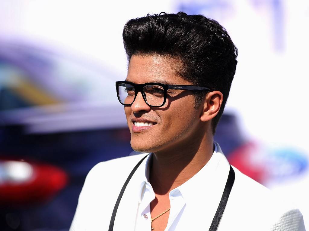 Bruno Mars By Alicia Sanchez On Emaze