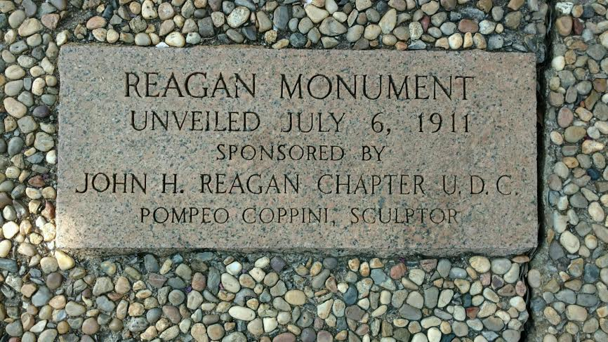 Reagan Monument on emaze