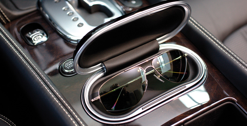 Самые дорогие очки в мире. Bentley Platinum Sunglasses. Солнцезащитные очки Бентли. Оправа Bentley.