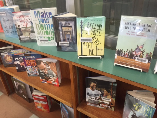 uhs library at emaze Presentation