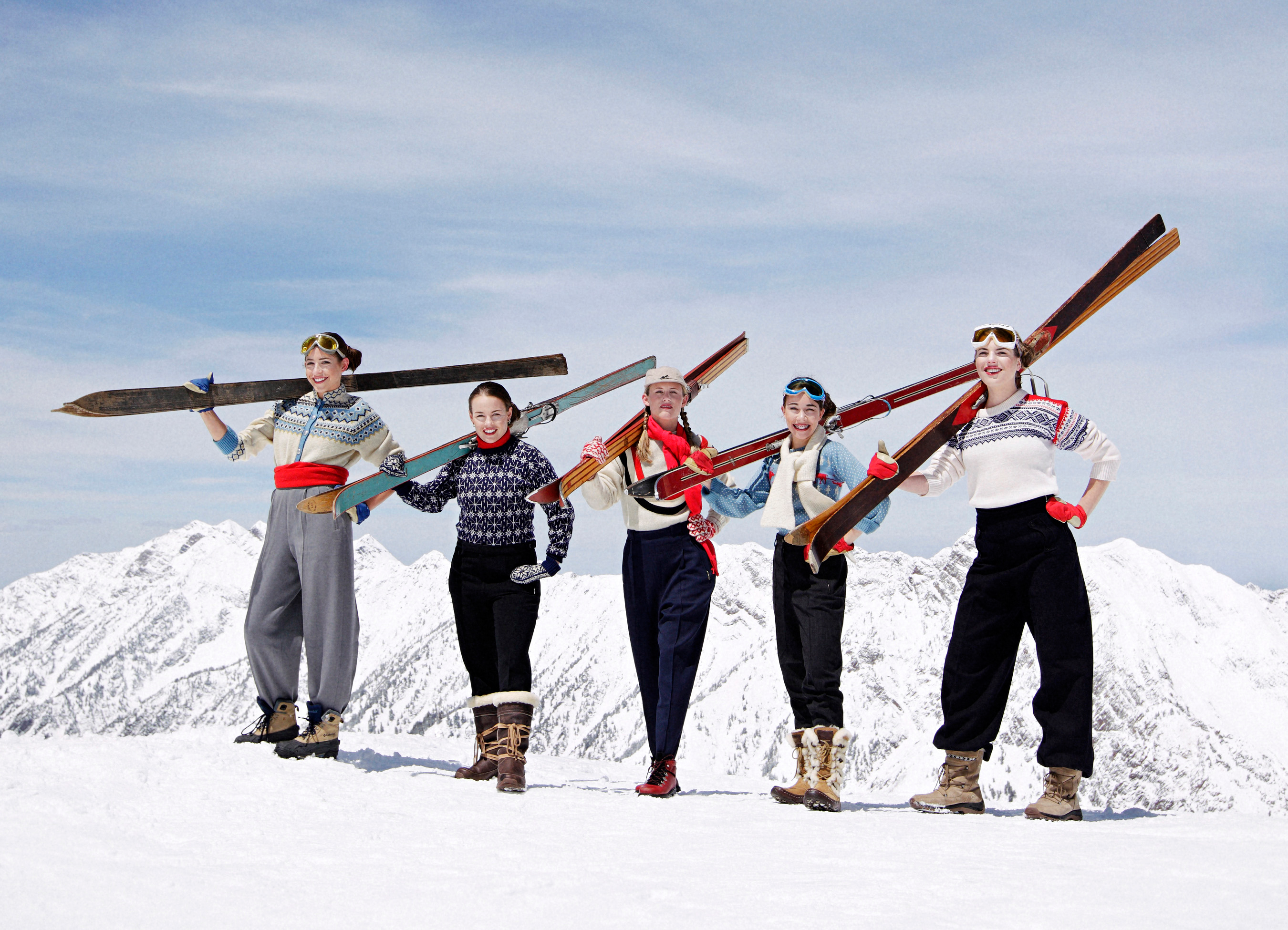 Usa skis. USA Skiing Team Womens. Skiing Team. Jumper Team. Arva Ski trip.